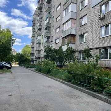 Івана Нечуя-Левицького вул. (Каруни), 49