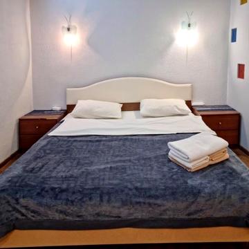 Красивая студия возле МВЦ