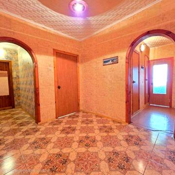 Унікальна 4-кімнатна з рідким плануванням!