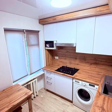 Академіка Білецького вул., 5