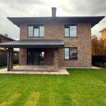 Джерельна вул.