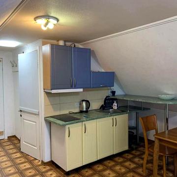 Здам в будинку квартиру