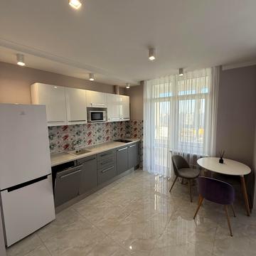 Драгоманова вул., 10