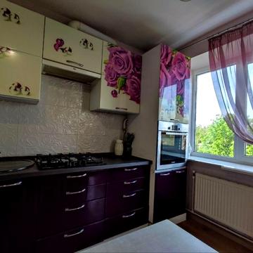 Чорновола вул., 115