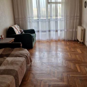 Павла Тичини просп., 21