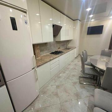 ШИКАРНА 2-кімVIPновобуд РУСЬКА(меблі МАЙЯ)!Повна комплектація!ПАРКОВКА