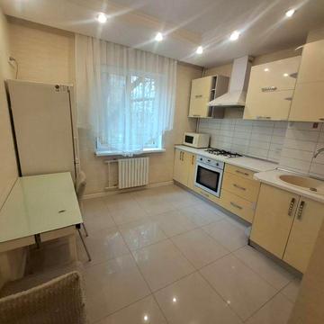 Сдам 1 ком.  Небесной сотни/ Сити Центр