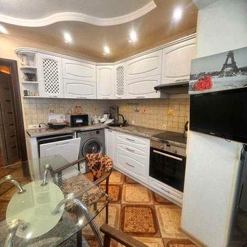 Продаж 3 квартири Ревуцького 19/1