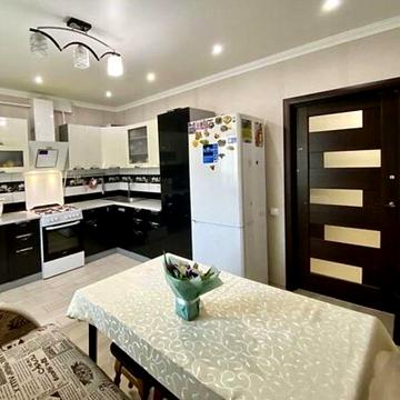 Продаж 3к квартира 85 м²  АГВ Вишенька ремонт держ програми