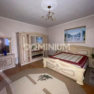 Здається 2-й поверх будинку в м. Виноградів вул. Лемаковиця