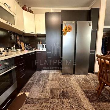 Володимира Івасюка просп. (Героїв Сталінграду), 14