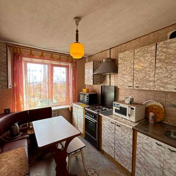 Продаж 2 кімнатної вул. Янгеля 22