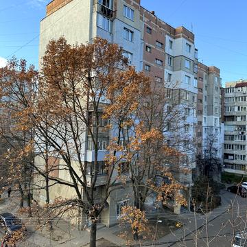 Івана Павла II вул. (Будівельників), 10