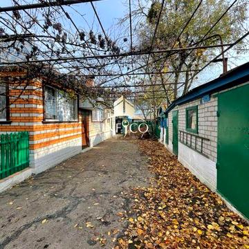 Продаж будинку в селі