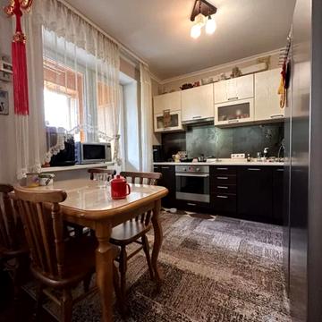 Володимира Івасюка просп. (Героїв Сталінграду), 14