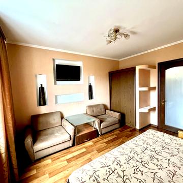 Оноре де Бальзака вул., 52/22