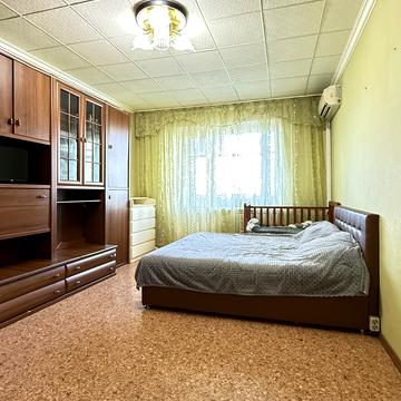 Олександри Екстер вул. (Марини Цвєтаєвої), 16