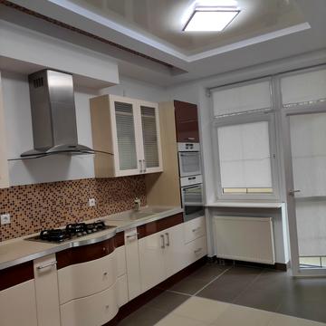 Міжгірна вул.