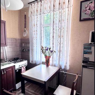 Зоологічна вул., 6