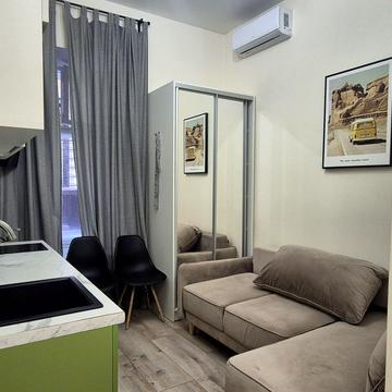 Європейська вул. (Карла Маркса), 2