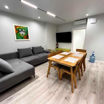 Дніпровська набережна вул., 20-А