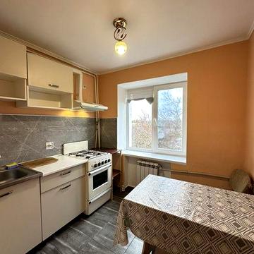 Здається 2-кімнатна квартира по вул. Івана Гонти