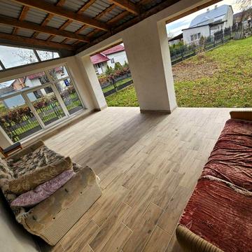 Івасюка вул., 8