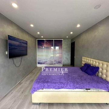 2 комнатная квартира 43 м2 Дорогой Ремонт в центре Черемушек