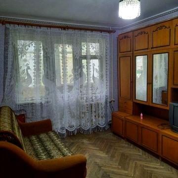 Сдам 1ую квартиру Черёмушки ул.Героев Крут/р-ок Черемушки 5000грн длит