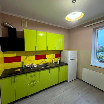 Мора Йокаі вул., 27