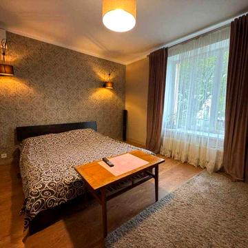 Оренда 3-кімнатної квартири на вул. Багряного