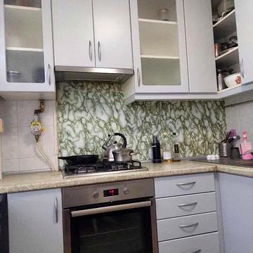 Прирічна вул., 5