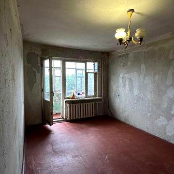 RLT V01 Продам 1 кімнатну квартиру під ремонт, вул. Паркова, "Горсад"