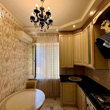 Продаю 3 кімнатну Сталінку проспект Нігояна 3