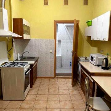 Оренда 2-кімнатної квартири в центрі Львова, вул. Коперника