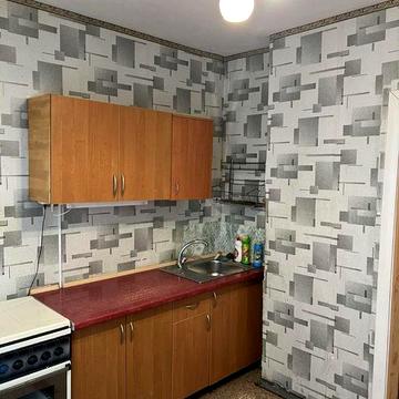 1 кім. Кв . По проспекту Свободи 81 А