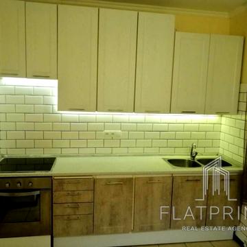 Володимира Івасюка просп. (Героїв Сталінграду), 33/35