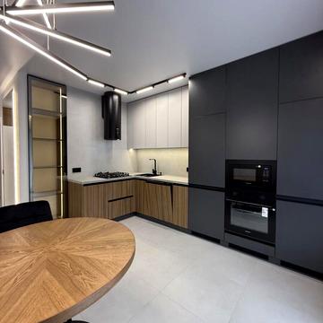 Юліана Пелеша вул., 3 к8