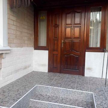 Продається приватний теплий,просторий будинок з присадибною ділянкою