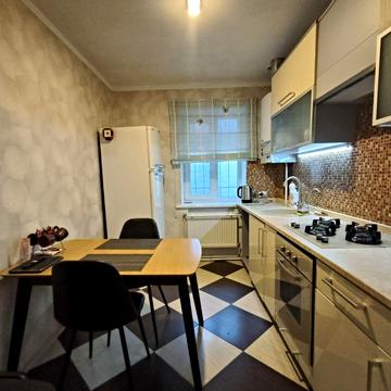 Остапа Вишні вул., 37