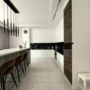 Оренда унікального будинку з басейном і сауною біля Львова