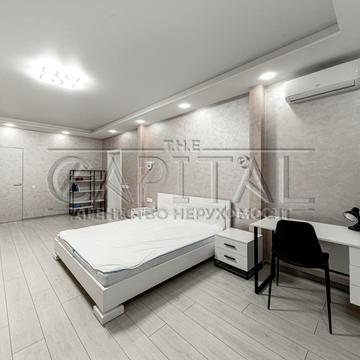 Михайла Максимовича вул. (Онуфрія Трутенка), 1