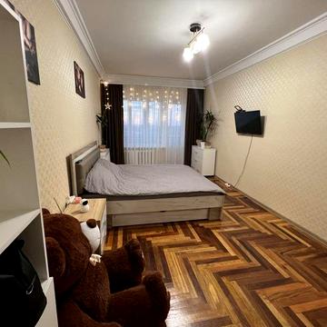 Сдам 1ком кв в центре (12апреля) от хозяйки