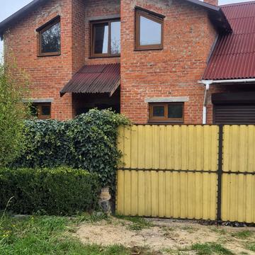 Черешнева вул.