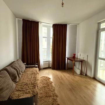 Залізнична вул., 19