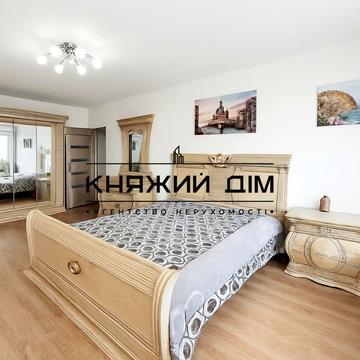 Велика Китаївська вул., 10-А