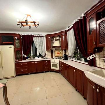 Оренда на довго тривалий термін будинок