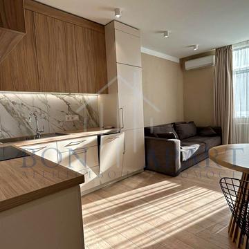 Олександра Олеся вул., 4-Б