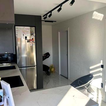 Олександра Довженка вул., 14