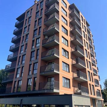 Леоніда Перфецького вул., 6